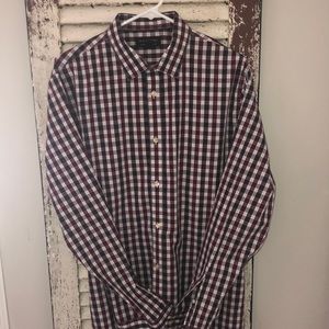 Size Large BANANA REPUBLIC dress shirt